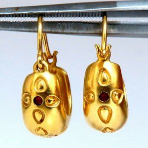 .08ct Natural Ruby Dangle Wire Earrings 18kt